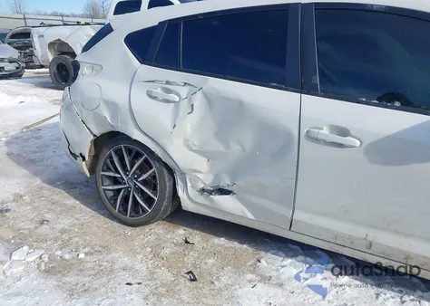 2024 Subaru Impreza Sport 5-Door z USA, uszkodzony, nr VIN JF1GUAFC5R8318436